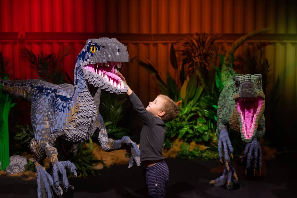 Two velociraptors built out of LEGO bricks